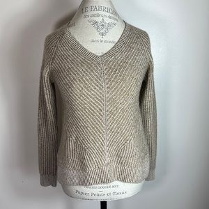 Moth 100% cashmere beige and white sweater
